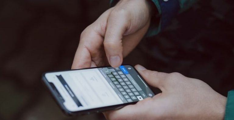 9 Aplikasi Pelacak No HP Tidak Dikenal